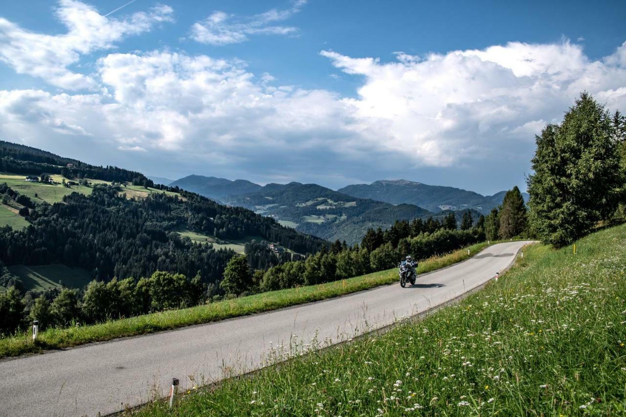 וילאך Ferienwohnungen Panorama Harrys Bike Tours מראה חיצוני תמונה